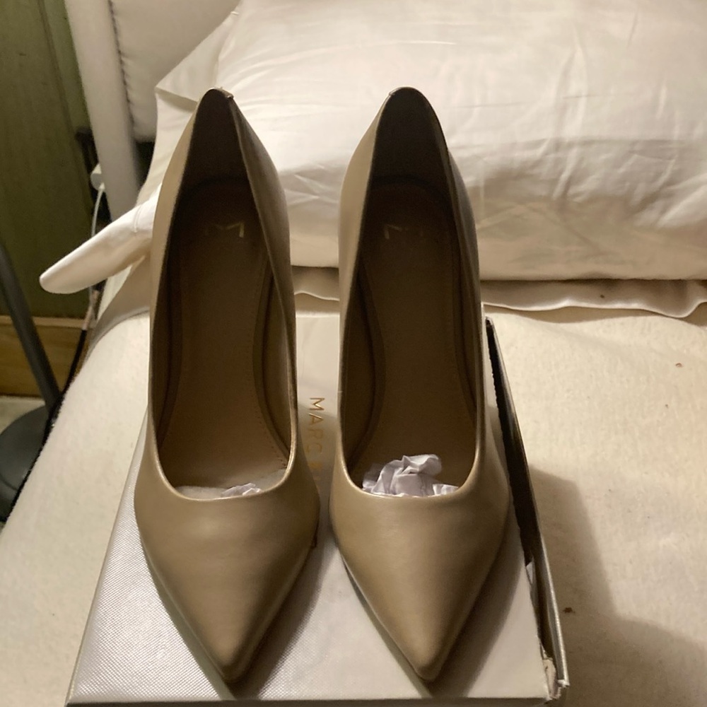 Marc Fisher Tan Heels Classic Pointed-Toe Pumps